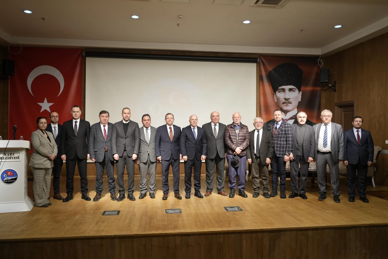 Kars'ta Enerji Dönüşümü Paneli Toplantısı Yapıldı.