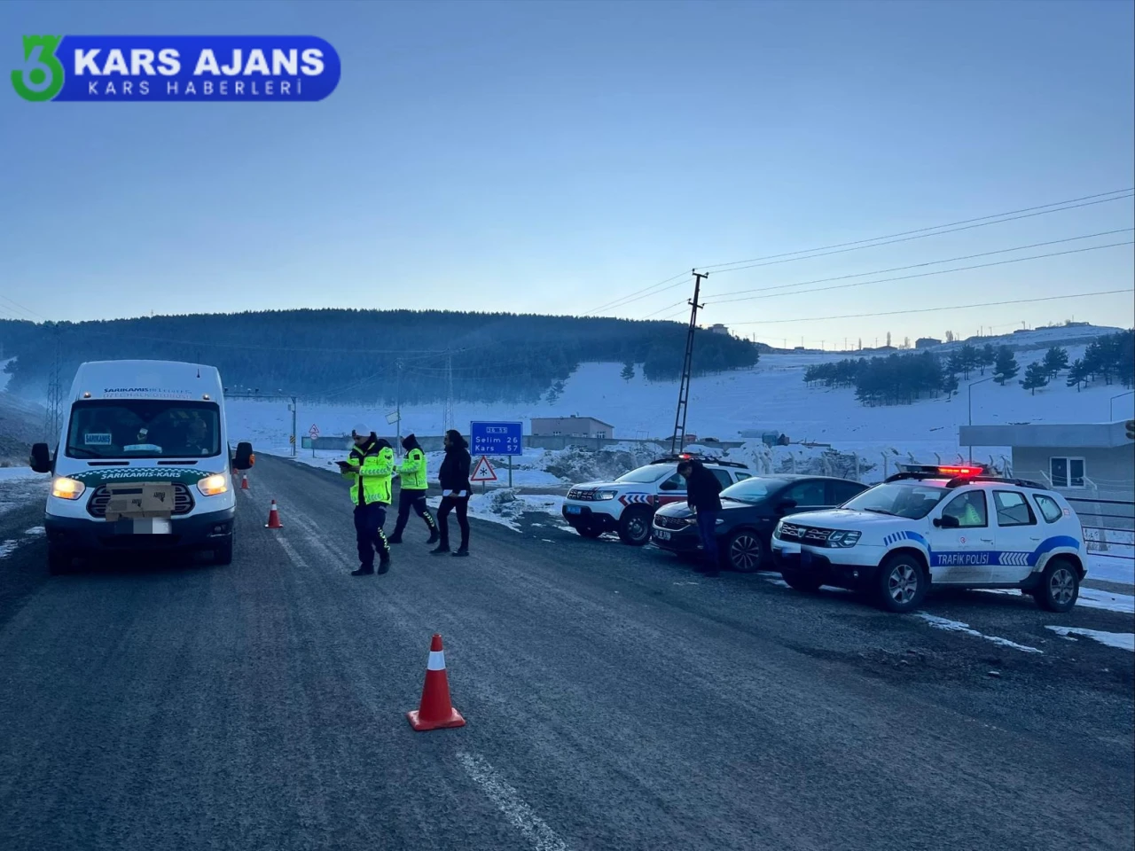 Jandarma Ekipleri Şok Yol Uygulamalarıyla Güvenliği Sağlıyor