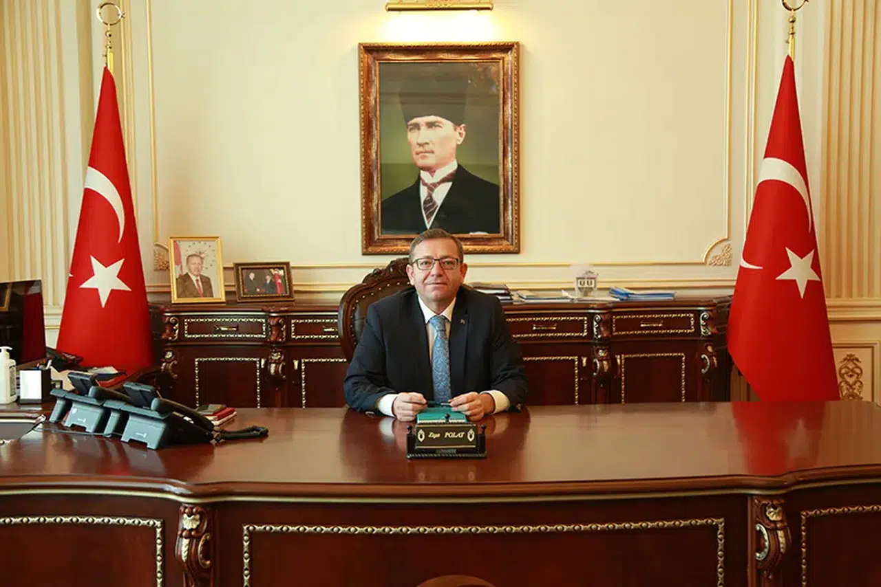 Kars Valisi Polat'tan Cumhuriyetin 102. yılına özel anlamlı mesaj