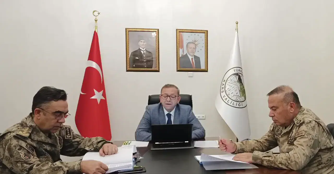 Kars'ta Güvenlik Toplantısı: Suç Oranları Düşüyor, Huzur Artıyor