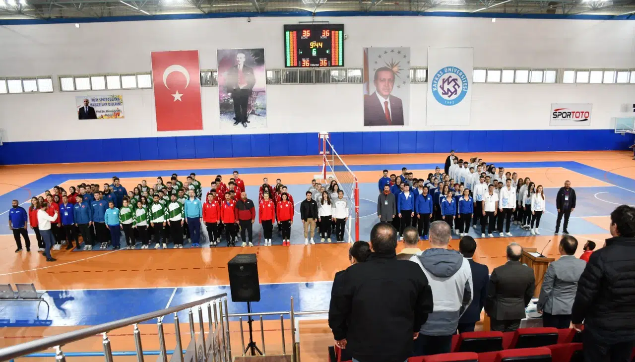 Kafkas Üniversitesinde ÜNİLİG Voleybol Eleme Maçları Başladı