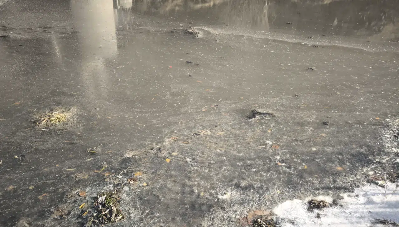 Kars’ta Şiddetli Soğuklar HES Barajını Kısmen Dondurdu