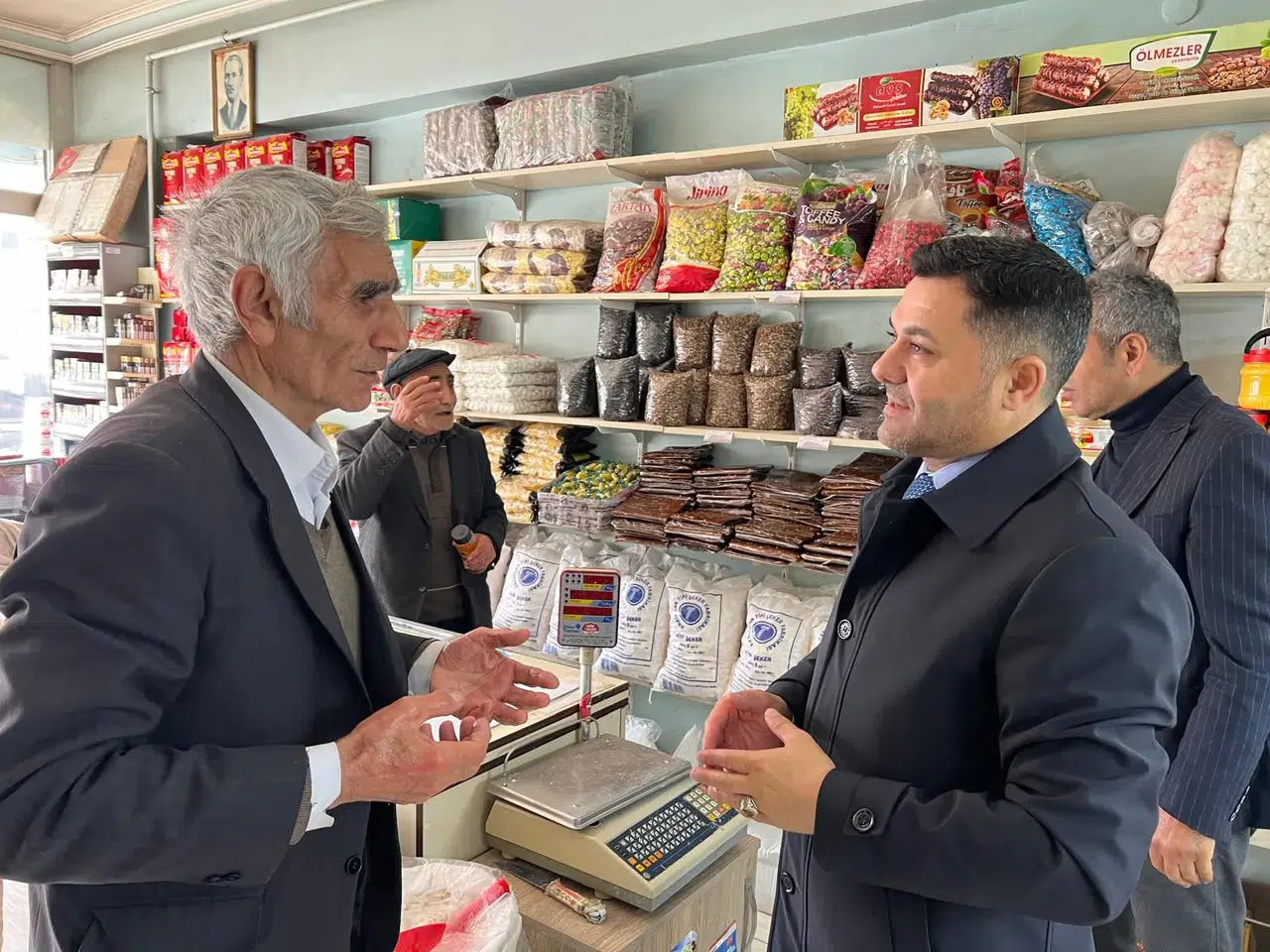 Adıgüzel Kars’ta Esnaf Ziyaretinde Sorunları Dinledi