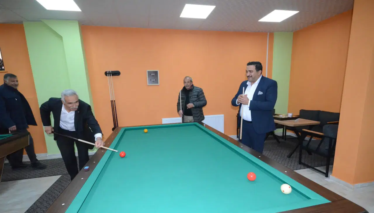 Sarıkamış’ta Modern Bilardo ve Oyun Salonu Açıldı.