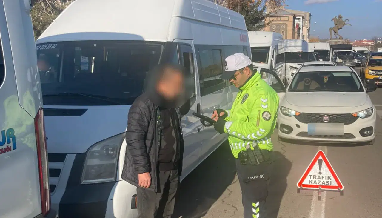 Kars’ta okul servis araçlarına yönelik denetimler artırıldı