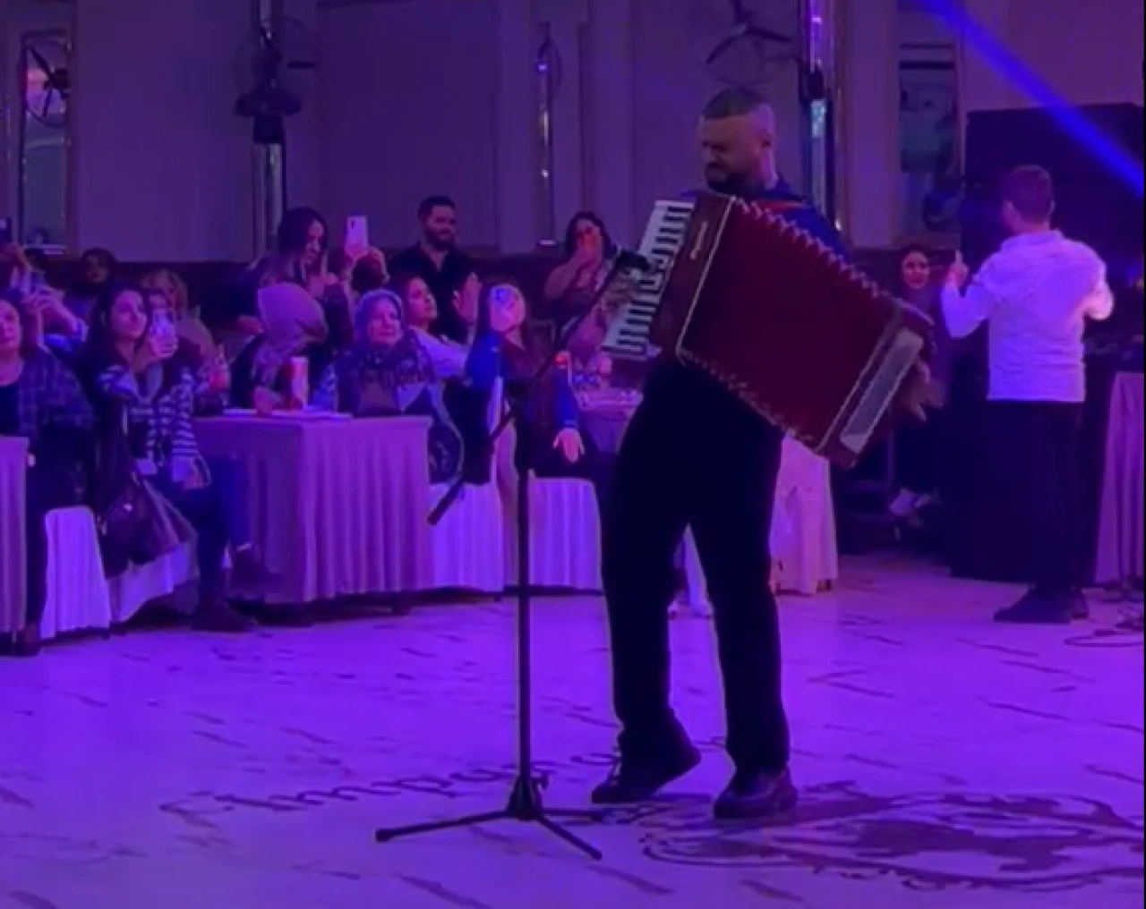 Kars'ta Pau Rüzgarı: Coşkulu Konser unutulmaz anlar yaşattı!