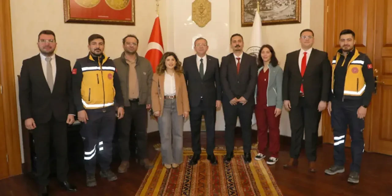Sağlık Çalışanları Makamında Vali Ziya Polat'ı Ziyaret Etti