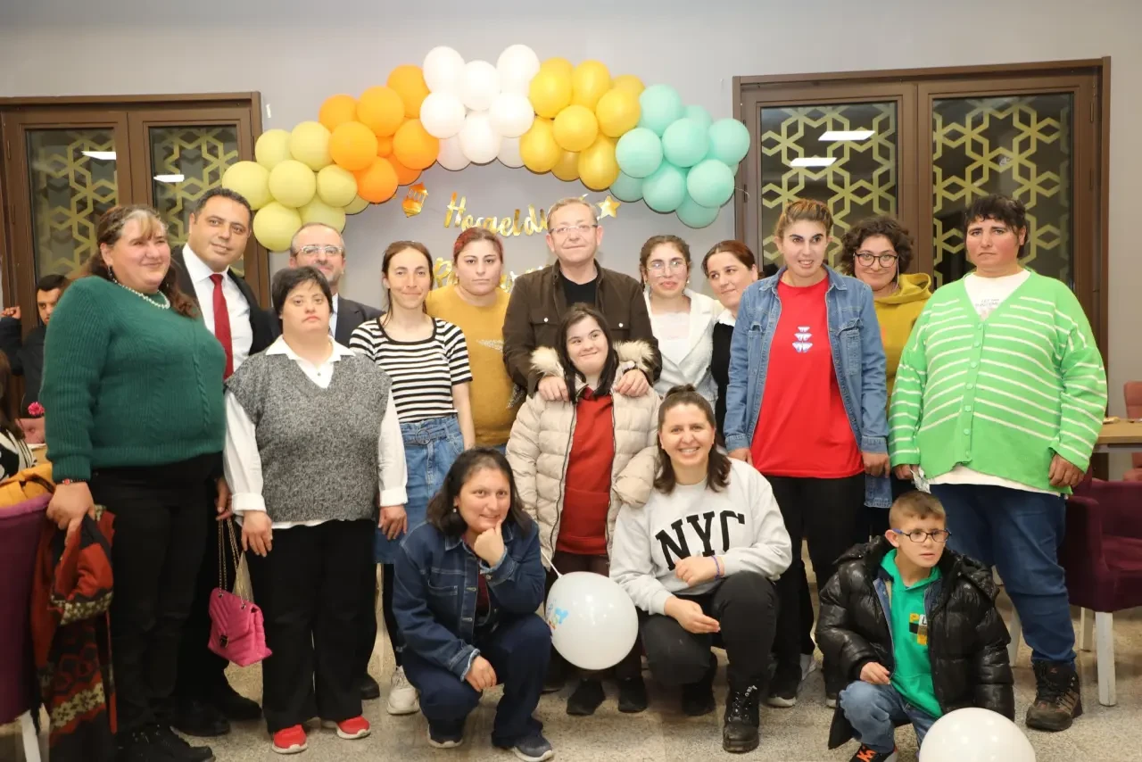 Vali Ziya Polat, Down Sendromu Olan Bireylerle ve Aileleriyle İftar Sofrasında Bir Araya Geldi