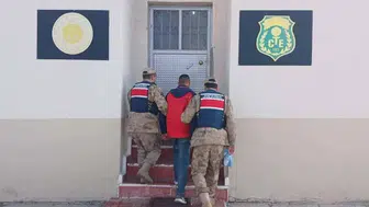 Kars’ta Şantaj Suçundan Aranan Şüpheli Şahıs Yakalandı