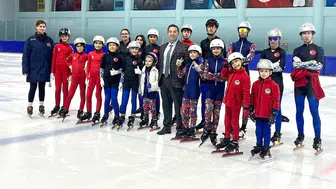 Kars’ta Short Track Antrenmanı: Genç Sporcular Sahada