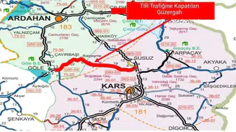 Kars'ta Sürekli Tipi Nedeniyle Devlet Yolu Tır Trafiğine Kapatıldı
