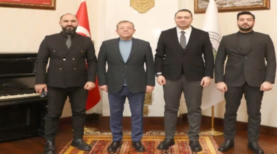 Kars Valisi Ziya Polat, Ülkü Ocakları Heyetini Makamında Ağırladı