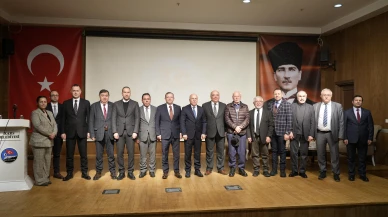 Kars'ta Enerji Dönüşümü Paneli Toplantısı Yapıldı.