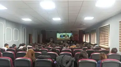 Kars’ta üniversite öğrencilerine teknoloji bağımlılığı eğitimi