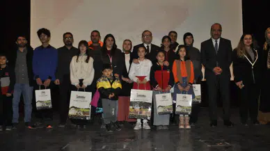 Kars’ta Okuma Seferberliği Meyvesini Verdi: En Çok Kitap Okuyan Öğrenci ve Veliler Ödüllendirildi