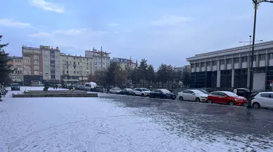 Kars’a Sezonun İlk Karı Yağdı: Kars Haberleri Kış Heyecanını Artırdı