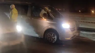 Kars’ta gizli buzlanma 11 araçlık zincirleme kazaya yol açtı