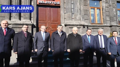 Cumhurbaşkanı Yardımcısı Yılmaz, Kars Belediyesi'ni Ziyaret Etti