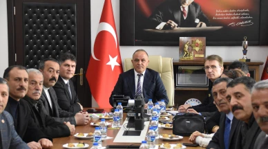 Kars Emniyet Müdürlüğü, Muhtarlarla Huzur Toplantısı Düzenledi.
