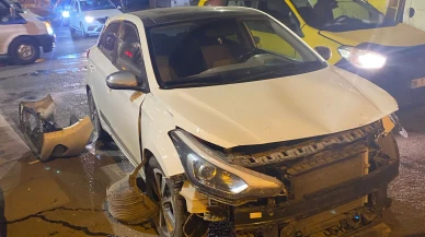 Kars'ta Çarpışan Araçlar Maddi Hasara Yol Açtı, Can Kaybı Yok!
