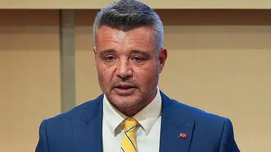 Sadettin Saran, Fenerbahçe Başkan Adaylığı İçin Gerekli İmzaları Teslim Etti