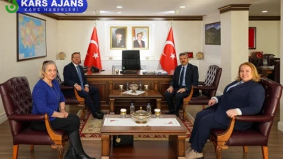Artvin Valisi'ne yeni görevinde başarılar dileriz: Ziyaret heyeti valiyi tebrik etti