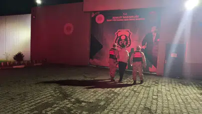 Kars’ta Aranan Dolandırıcı Jandarma Tarafından Yakalandı