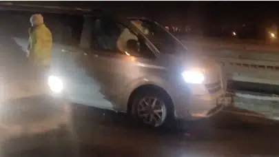 Kars’ta gizli buzlanma 11 araçlık zincirleme kazaya yol açtı