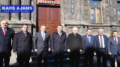 Cumhurbaşkanı Yardımcısı Yılmaz, Kars Belediyesi'ni Ziyaret Etti