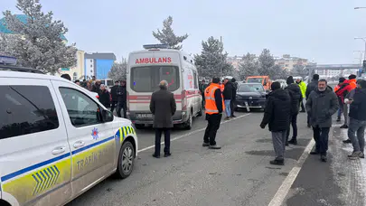 Kars'ta otomobilin çarptığı 72 yaşındaki yaya hastanede hayatını kaybetti