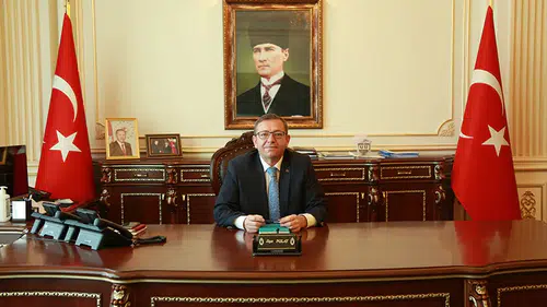 Kars Valisi Polat'tan Cumhuriyetin 102. yılına özel anlamlı mesaj