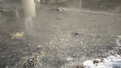 Kars’ta Şiddetli Soğuklar HES Barajını Kısmen Dondurdu