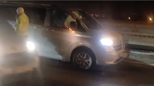 Kars’ta gizli buzlanma 11 araçlık zincirleme kazaya yol açtı