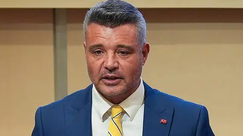 Sadettin Saran, Fenerbahçe Başkan Adaylığı İçin Gerekli İmzaları Teslim Etti