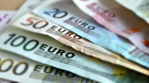 Serbest Piyasada Döviz Açılış Fiyatları: Dolar ve Euro'da Güncel Veriler