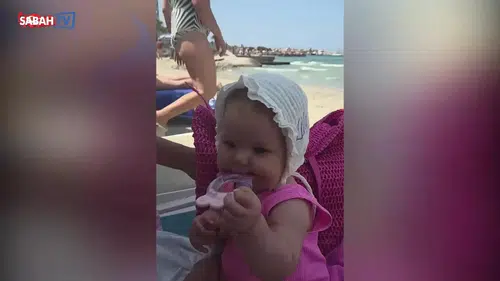Oyuncu İlker Aksum, Minik Kızı Lila ile Sahilde Keyifli Anlar Paylaştı