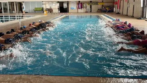 Kars'ta "Yüzme Bilmeyen Kalmasın" Projesi İle Yüzme Eğitimi Yoğun İlgi Görüyor