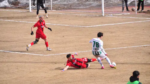 Kars 36 Spor, Doğubayazıtspor'u 2-1 yenerek galibiyet serisini sürdürdü