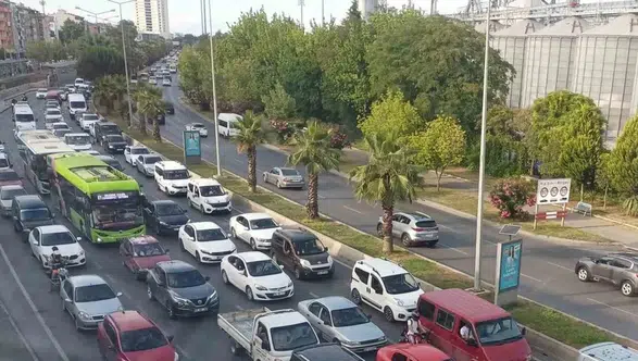 Motorlu Kara Taşıt Sayısı Bir Yılda 40 Bin Arttı