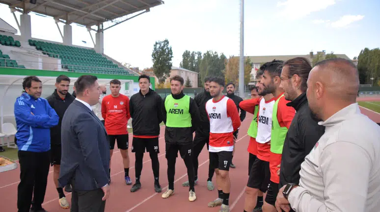Kars36 Spor, Lige 3 Gün Kala Yoğun Hazırlıklarını Sürdürüyor