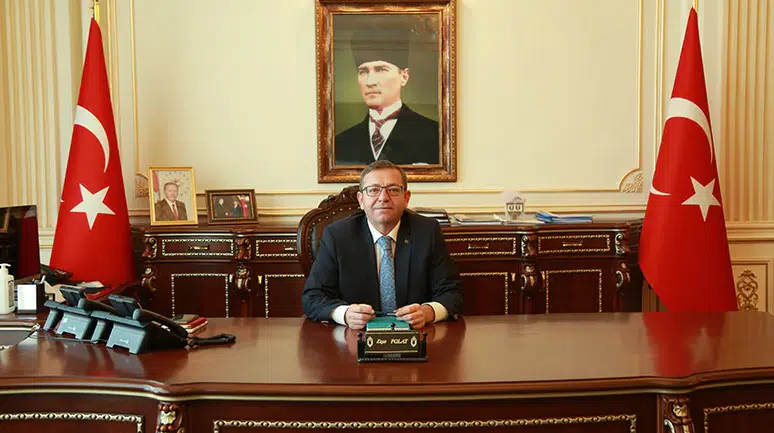 Kars Valisi Polat'tan Cumhuriyetin 102. yılına özel anlamlı mesaj