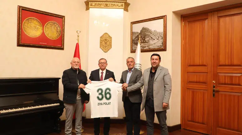 Kars 36 Spor’dan Kars Valisi Ziya Polat’a teşekkür ziyareti