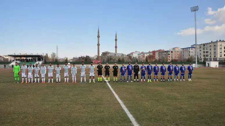 Kars 36 Spor, Hakem Tartışmalarıyla Serhat Ardahanspor'a 2-1 Yenildi