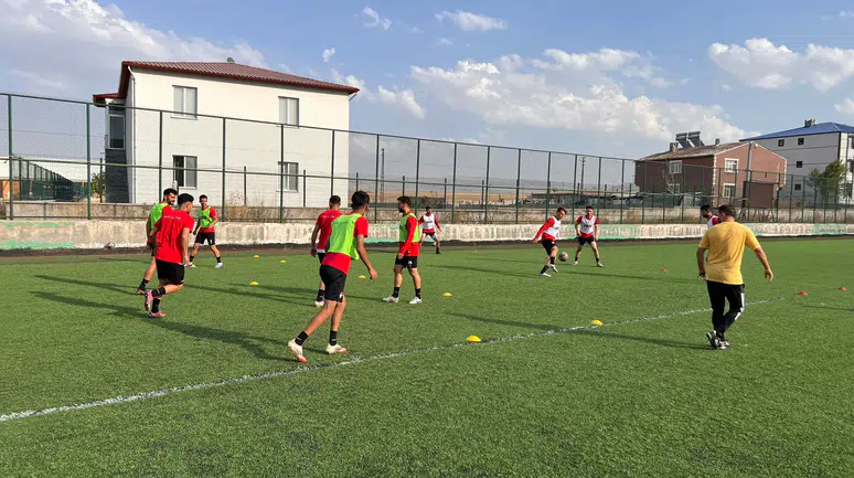 Kars 36 Spor, yeni sezon için antrenmanlara erken başladı: Hedef başarı!