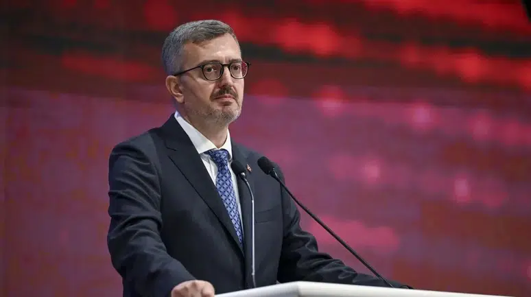 İletişim Başkanı Burhanettin Duran'dan Özgür Özel'e Sert Tepki: Negatif Siyasetin Dibi