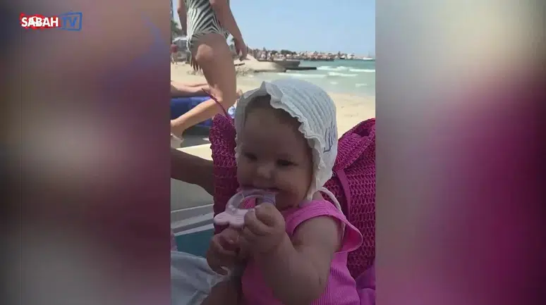 Oyuncu İlker Aksum, Minik Kızı Lila ile Sahilde Keyifli Anlar Paylaştı