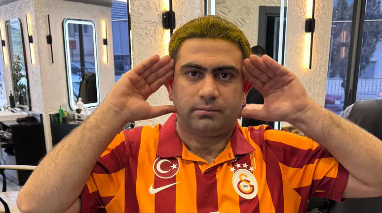 Galatasaraylı Genç, Mauro Icardi'ye Benzerlik İçin Saçlarını Sarıya Boyadı