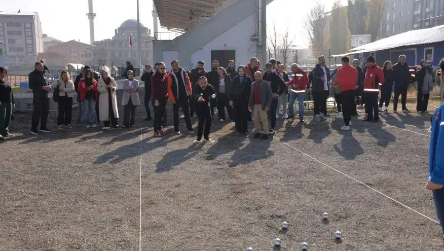 Kars’ta Öğretmenler Günü’ne özel bocce turnuvası düzenlendi