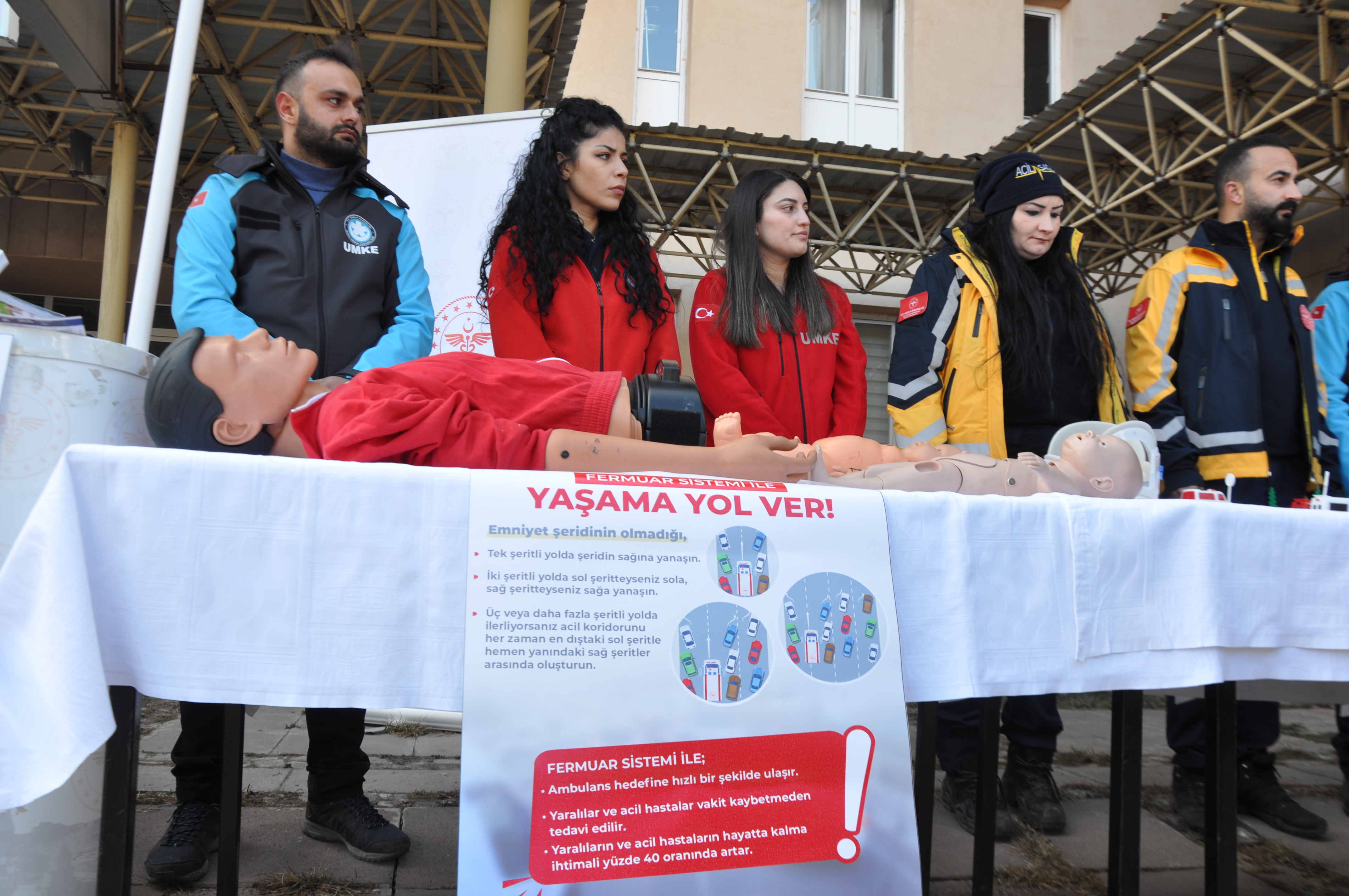 Kars’ta Yeni Bir Kampanya Başlatıldı: "Hayata Fermuarla Açılın" 1